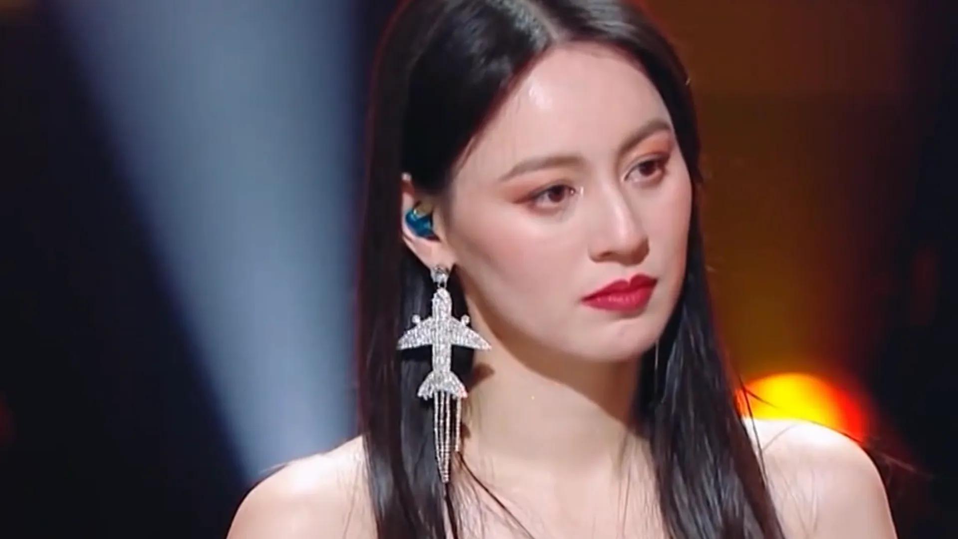 图片[2]-唐艺的个人资料简介,唐艺为何那么火?唐艺是怎么走红的?-互知网